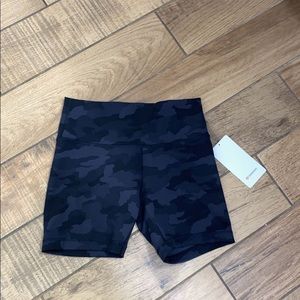 lululemon wunder train shorts